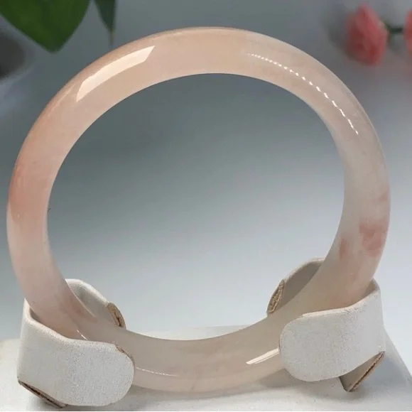 Certified gold silk jade bracelet - Picture 3 of 4